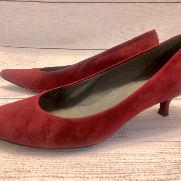 Stuart Weitzman Shoes - Stuart Weitzman Ruby Suede Kitten Heel Size 7 1/2